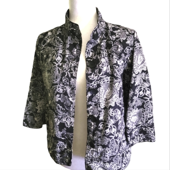 Asian-Inspired Cotton Linen Jacket with Two Pockets and 3/4 Sleeves, size SP - Picture 10 of 11